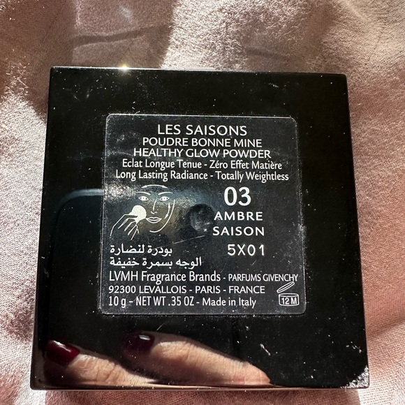 Givenchy Healthy Glow Powder Bronzer - Picture 2 of 3